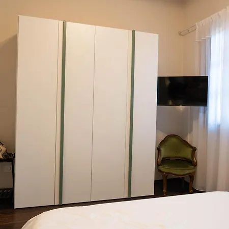 Maison Des Fleurs Herbe Aromatique Pensionat San Maurizio Canavese